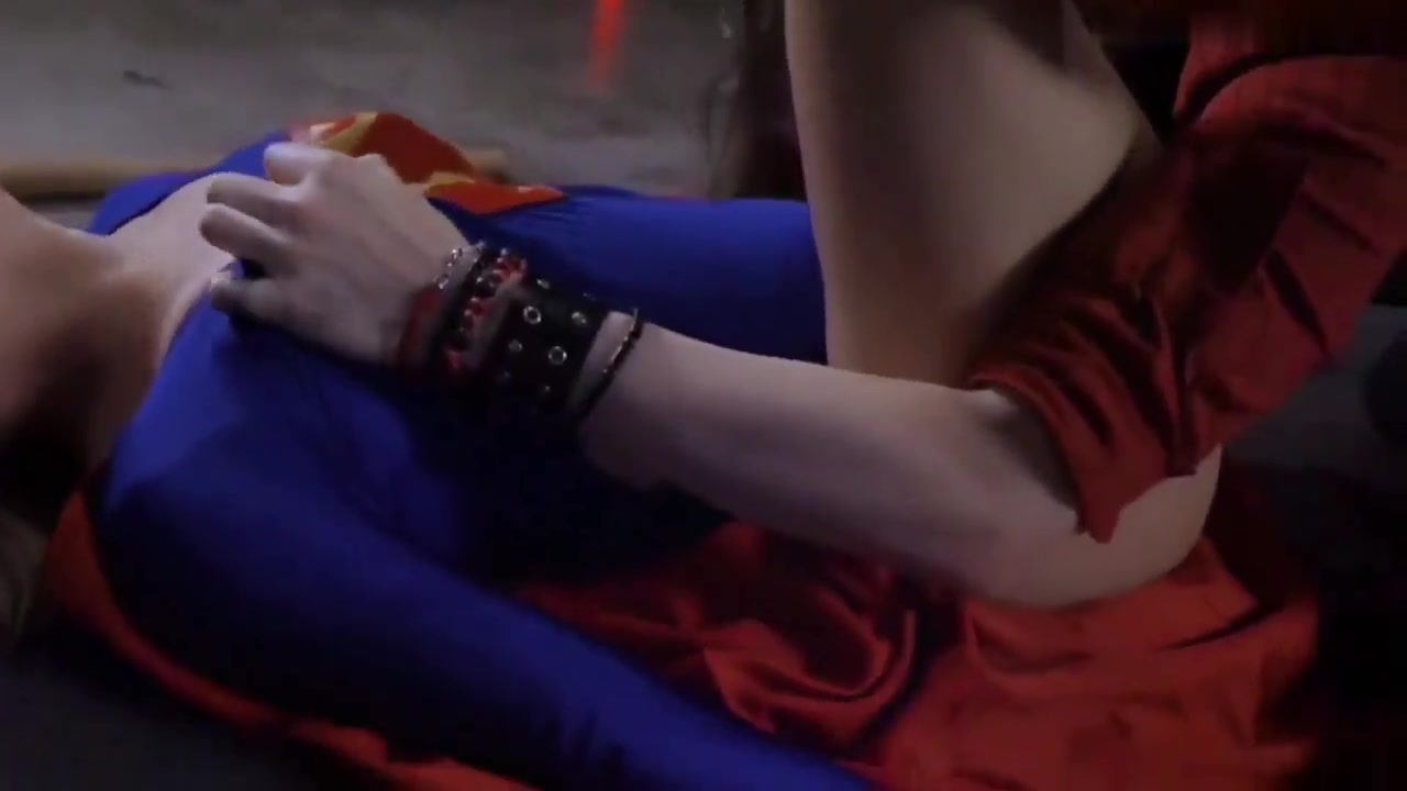 Melissa Benoist Fake (Supergirl Gives a Blowjob)