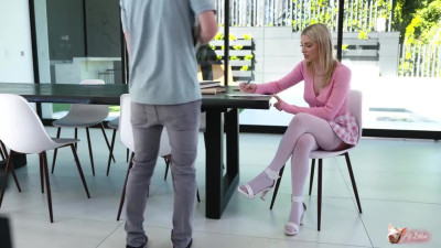 Anya Taylor-Joy Can't Finish Her Homework