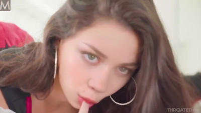Sarah Hyland to Jane Wilde