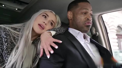 Emilia Clarke Deepfake Priviliged Wife Fills All Holes