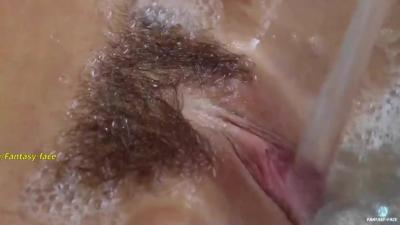 fake Anne Hathaway ‘Has The Perfect Bush To Cum On’ - Deepfades